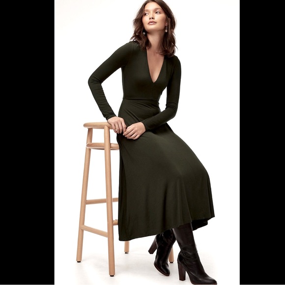 Wilfred Dresses & Skirts - Wilfred Cyra Dress in Black Size Large NWT